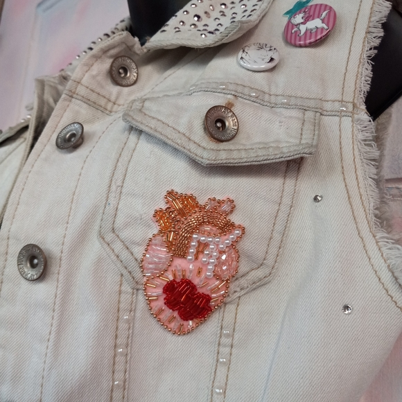 💝Kawaii princess cropped light wash ooak vest! Sparkles & pearls PRICE FIRM - Picture 4 of 16